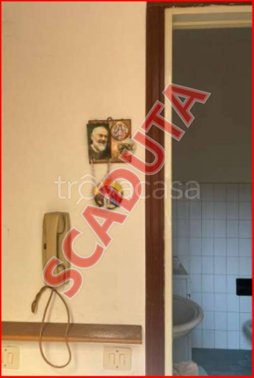 appartamento in vendita a Caronno Varesino