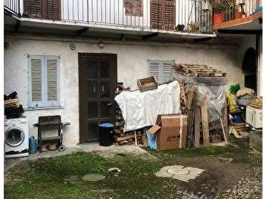 appartamento in vendita a Caronno Varesino