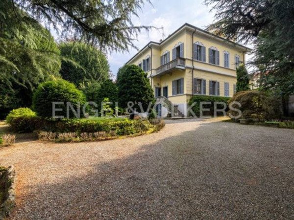 casa indipendente in vendita a Caronno Varesino