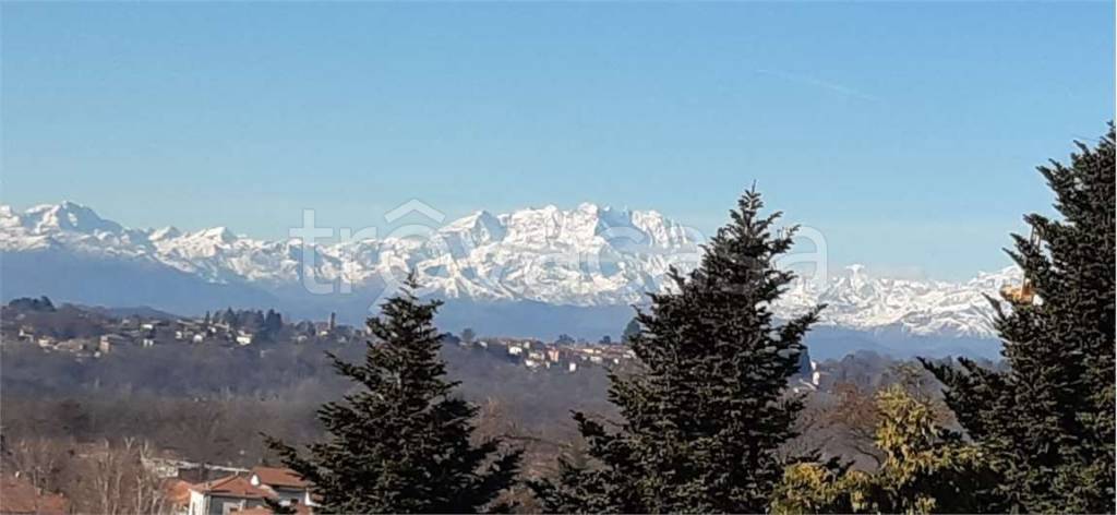 appartamento in vendita a Caronno Varesino