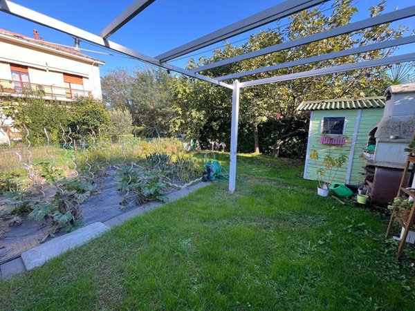 appartamento in vendita a Caronno Varesino