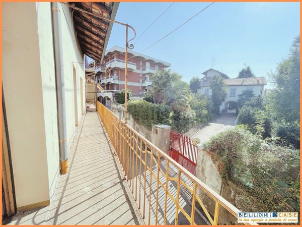 esavano in vendita a Caronno Varesino