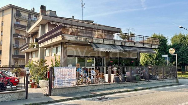 negozio in vendita a Caronno Varesino in zona Palani