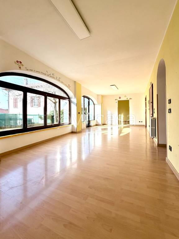 appartamento in vendita a Caronno Varesino