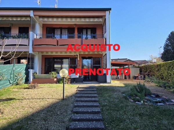 casa indipendente in vendita a Caronno Varesino