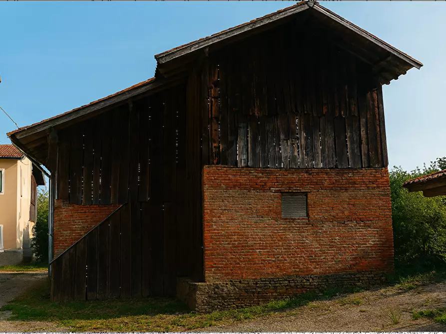 casa indipendente in vendita a Caronno Varesino