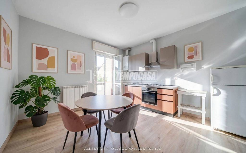 appartamento in vendita a Caronno Varesino