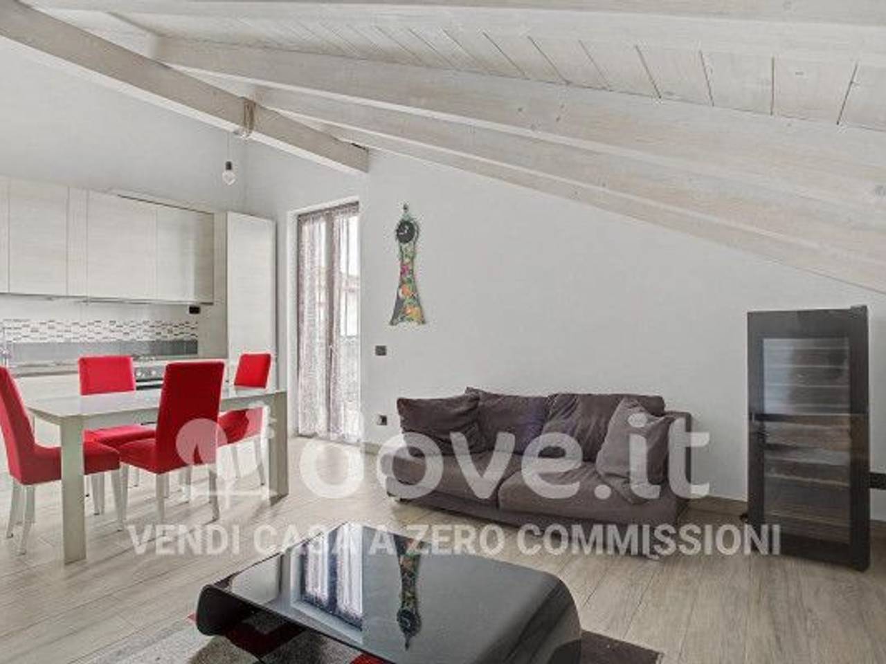 appartamento in vendita a Caronno Varesino