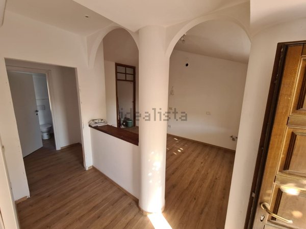 appartamento in vendita a Caronno Varesino