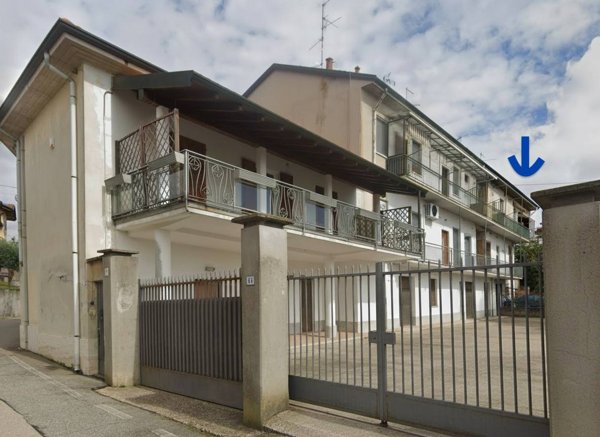 appartamento in vendita a Caronno Varesino in zona Stribiana