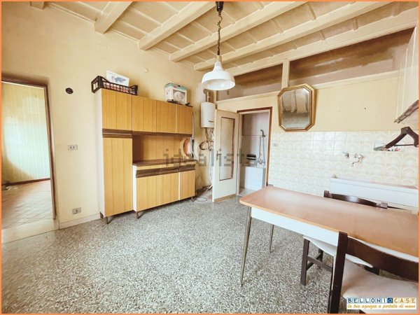appartamento in vendita a Caronno Varesino in zona Stribiana