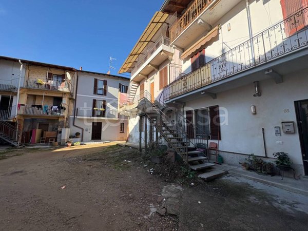 appartamento in vendita a Caronno Varesino