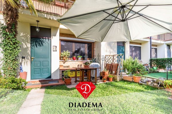 casa indipendente in vendita a Caronno Varesino