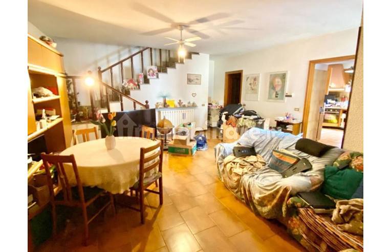 appartamento in vendita a Caronno Varesino in zona Palani