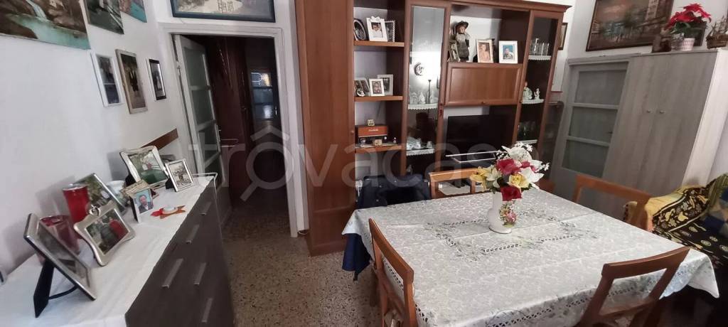 appartamento in vendita a Caronno Varesino in zona Stribiana