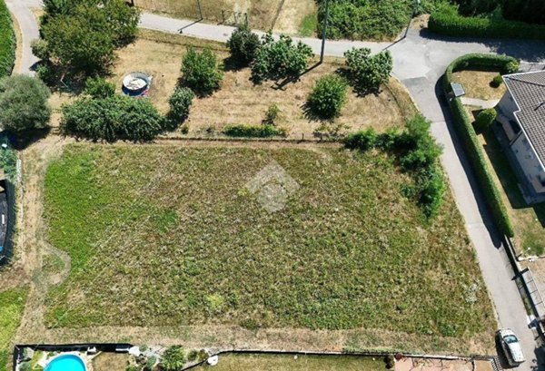 terreno in vendita a Caronno Varesino in zona Palani