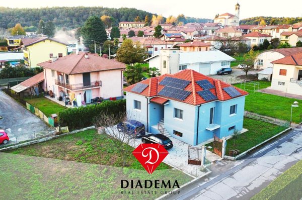 casa indipendente in vendita a Casale Litta in zona Villadosia