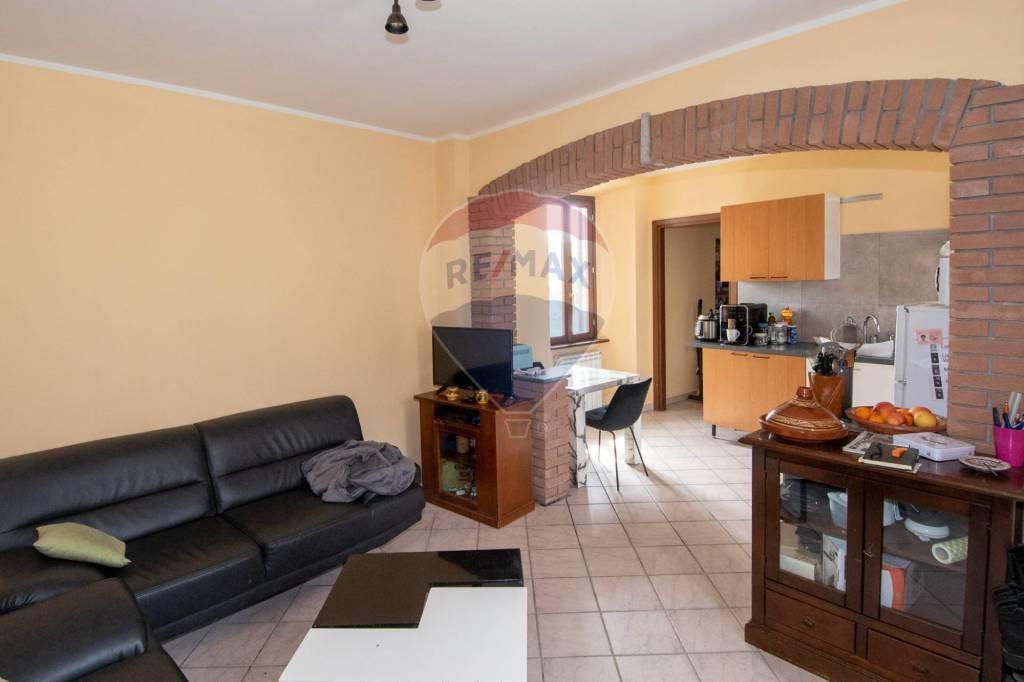 appartamento in vendita a Casale Litta in zona Villadosia