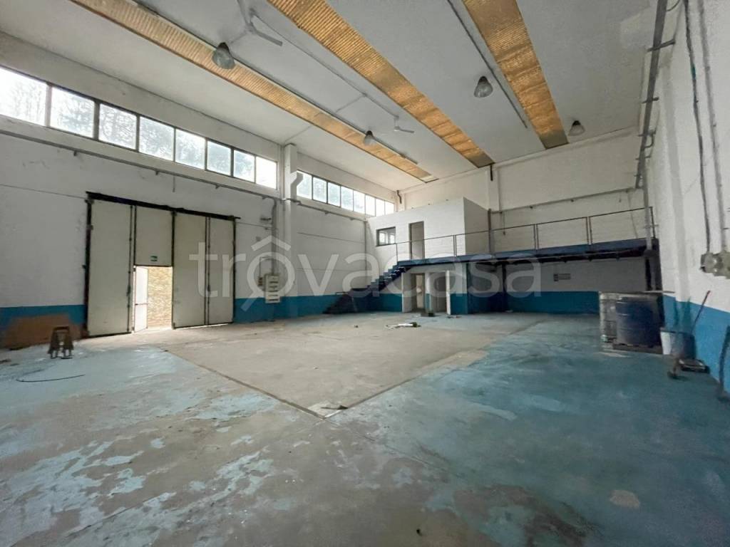 casa indipendente in vendita a Casale Litta