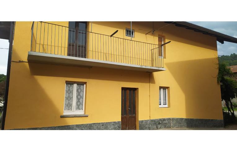 casa indipendente in vendita a Casale Litta in zona Bernate