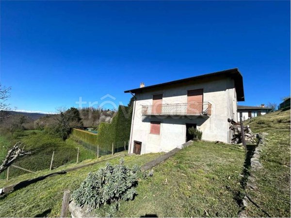 casa indipendente in vendita a Casale Litta