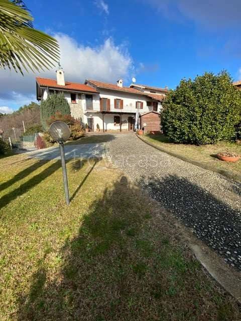 casa indipendente in vendita a Casale Litta