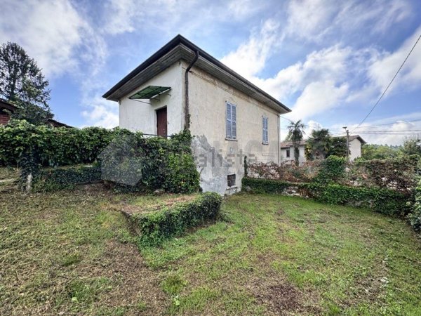 casa indipendente in vendita a Casale Litta