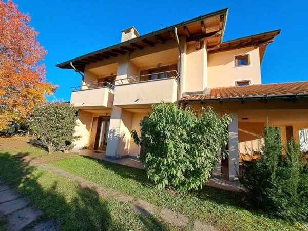 casa indipendente in vendita a Casale Litta in zona Villadosia