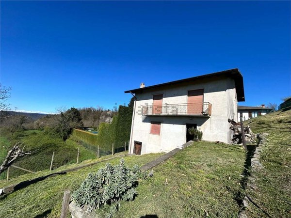 casa indipendente in vendita a Casale Litta