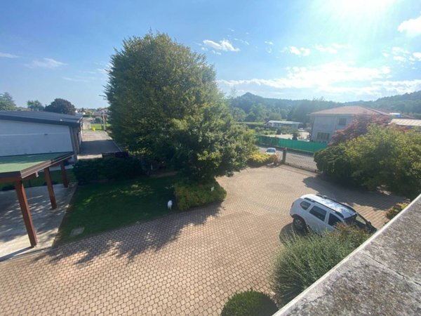 casa indipendente in vendita a Casale Litta in zona Villadosia