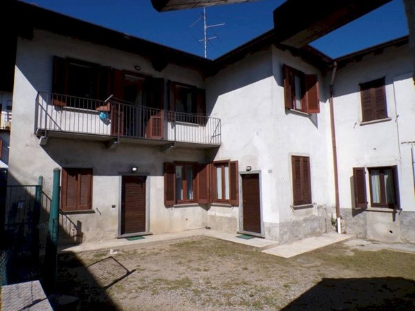 casa indipendente in vendita a Casale Litta in zona Villadosia