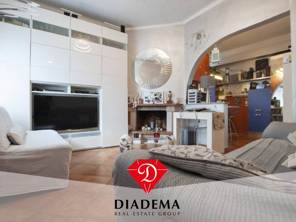 appartamento in vendita a Casale Litta in zona Villadosia