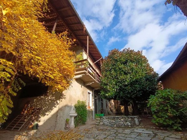 casa indipendente in vendita a Casale Litta in zona San Pancrazio