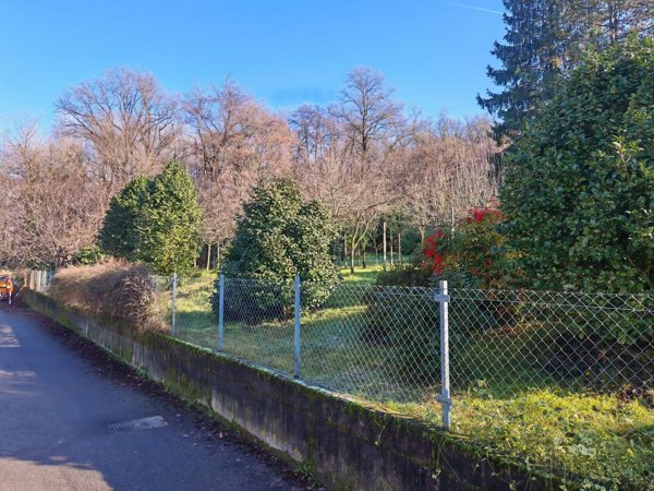 terreno edificabile in vendita a Casale Litta in zona Bernate
