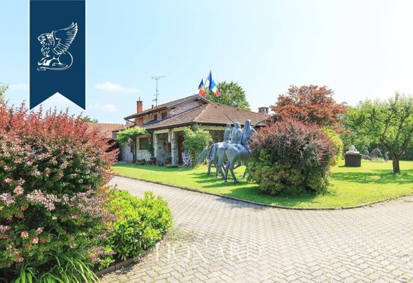 casa indipendente in vendita a Casale Litta