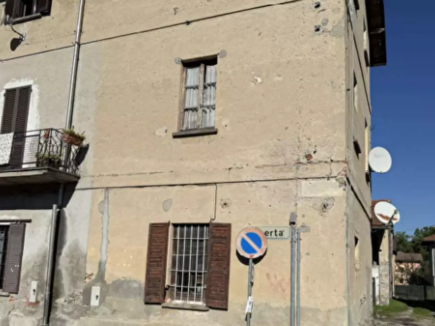 casa indipendente in vendita a Casale Litta in zona Bernate