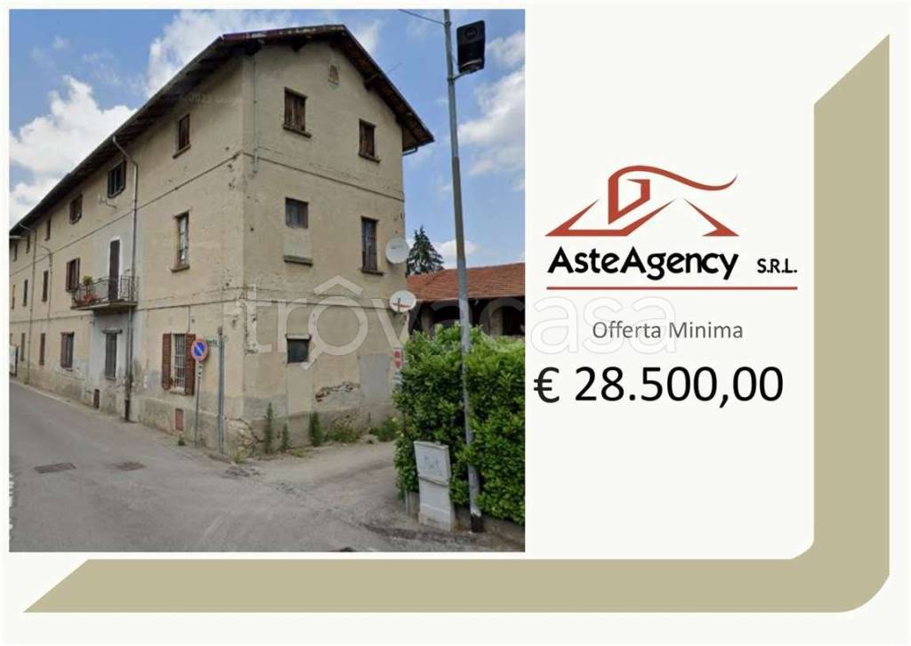 casa indipendente in vendita a Casale Litta in zona Bernate