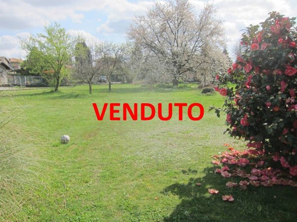 terreno agricolo in vendita a Casale Litta
