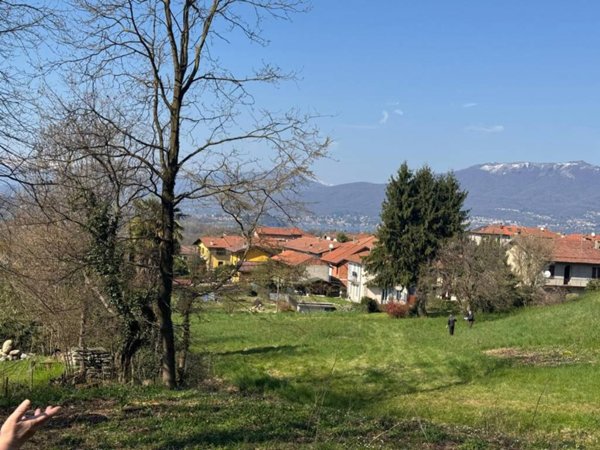 terreno edificabile in vendita a Casale Litta