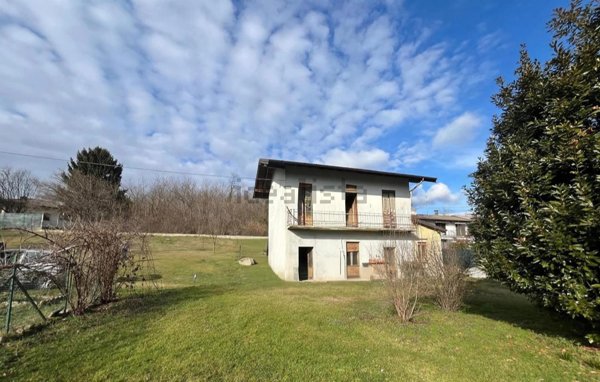 casa indipendente in vendita a Casale Litta in zona Villadosia