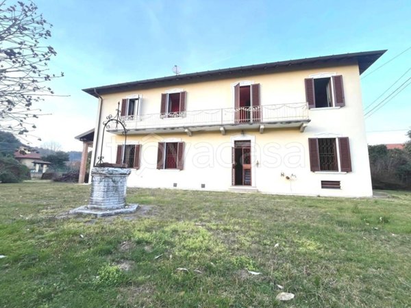 casa indipendente in vendita a Casale Litta in zona Villadosia