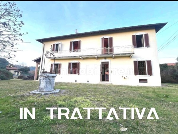 casa indipendente in vendita a Casale Litta in zona Villadosia