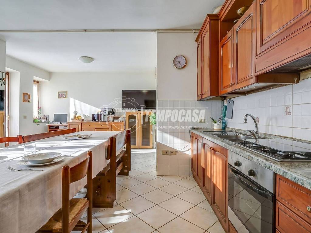 casa indipendente in vendita a Casale Litta in zona Villadosia