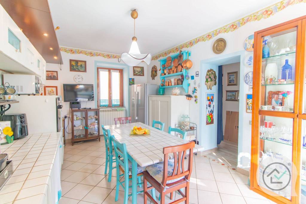 appartamento in vendita a Casale Litta in zona Villadosia