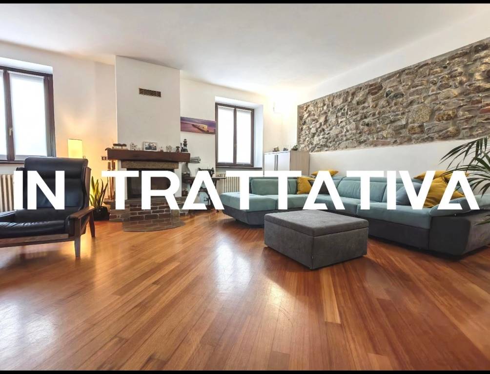 appartamento in vendita a Casale Litta in zona Villadosia