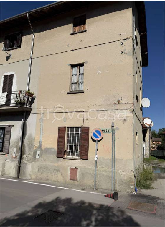 appartamento in vendita a Casale Litta in zona Bernate
