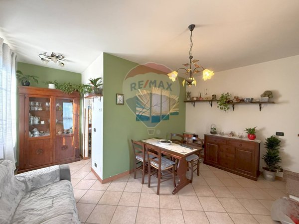 casa indipendente in vendita a Casalzuigno
