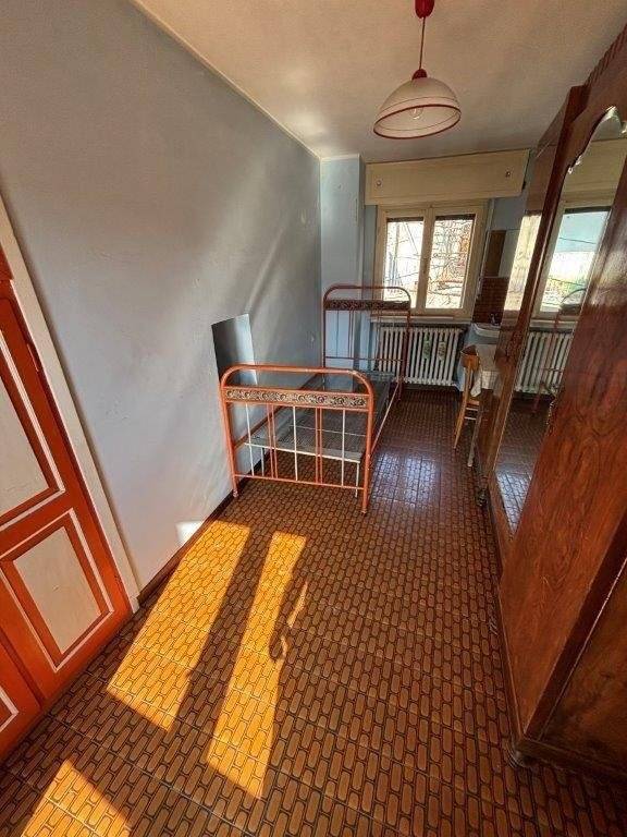 appartamento in vendita a Casalzuigno in zona Arcumeggia