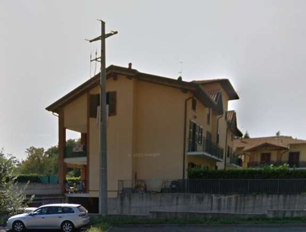 appartamento in vendita a Casalzuigno