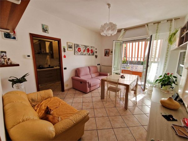appartamento in vendita a Casalzuigno